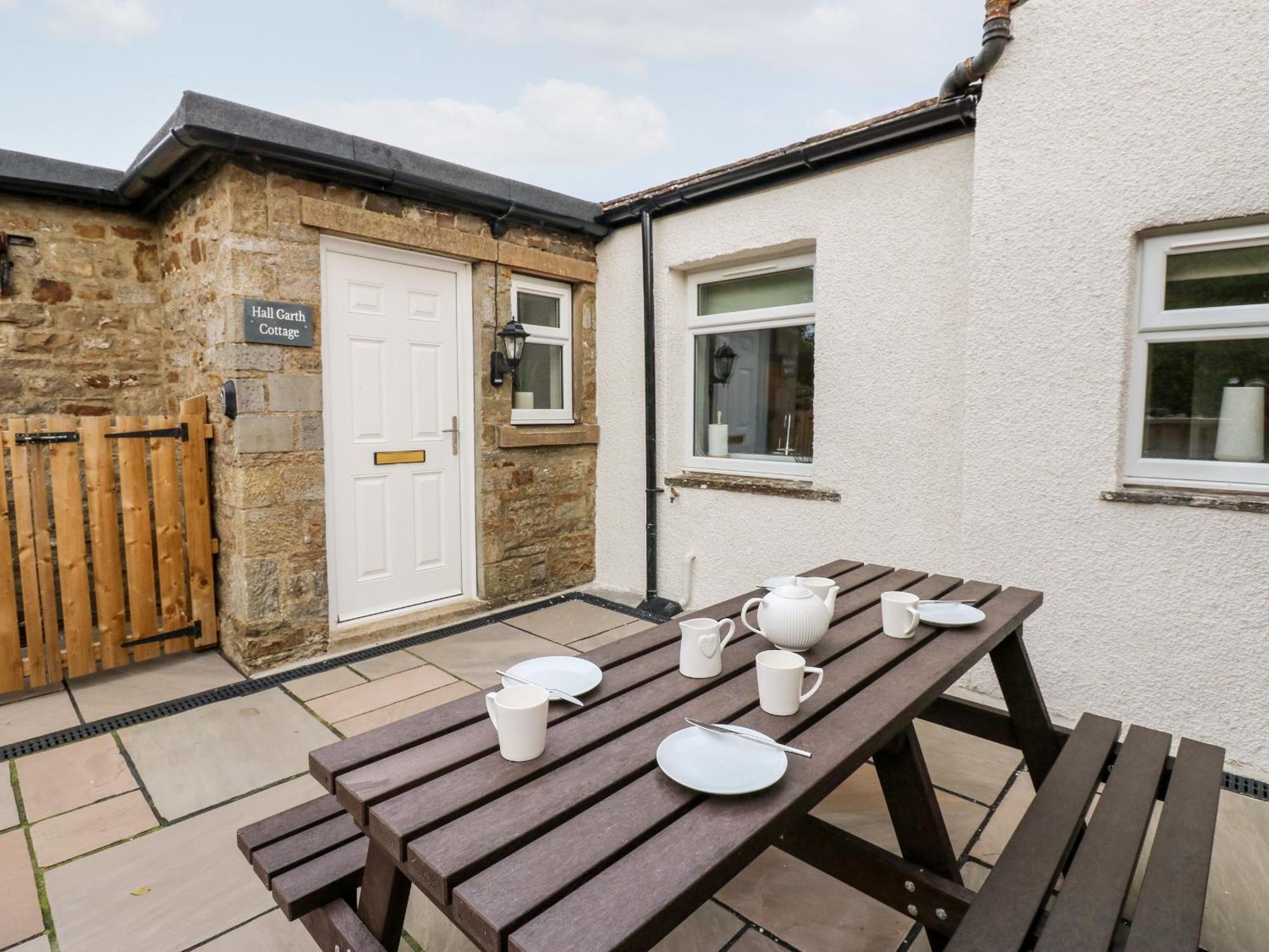 Holiday home Hall Garth